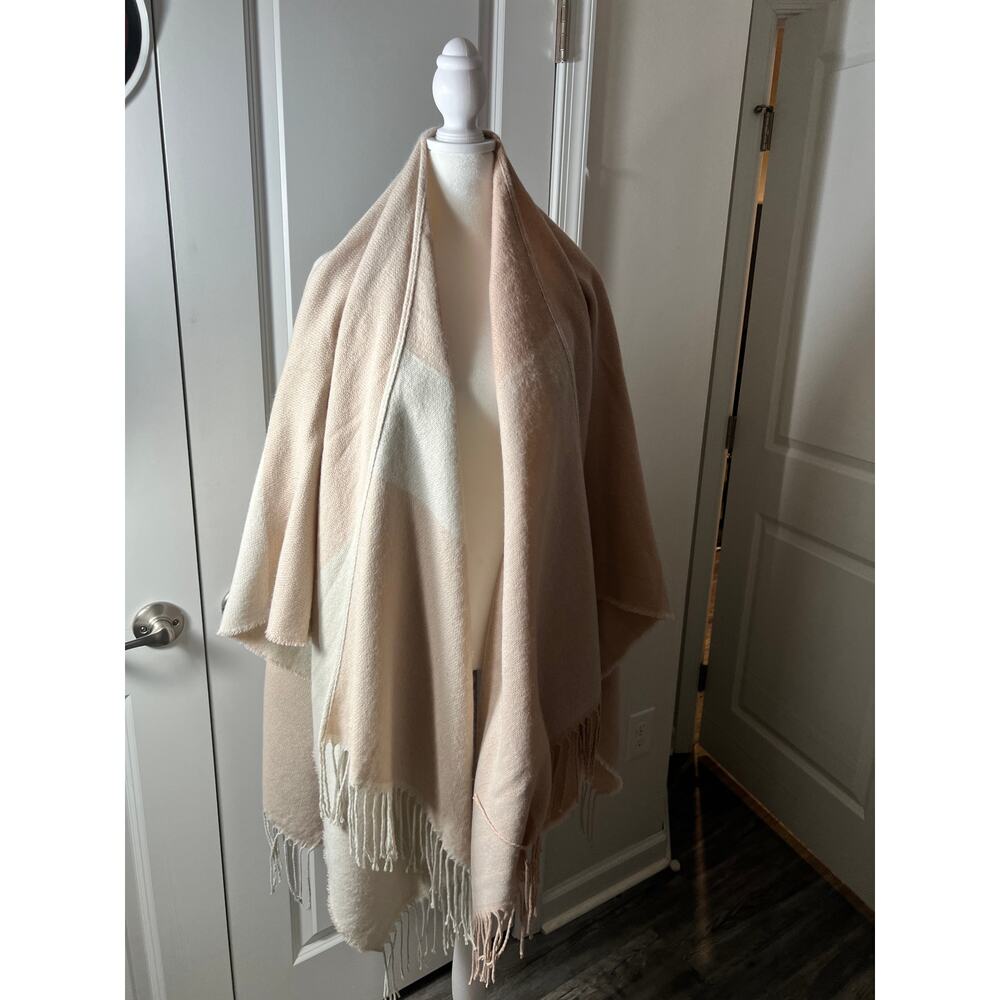 Soya & Kyo Wrap / Shawl / Poncho NWT